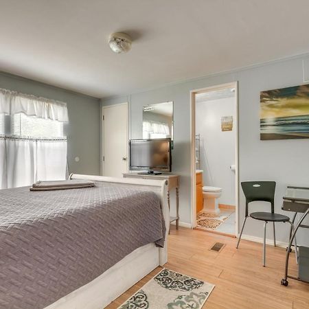 Bright Pensacola Home With Backyard - Pets Welcome! 外观 照片