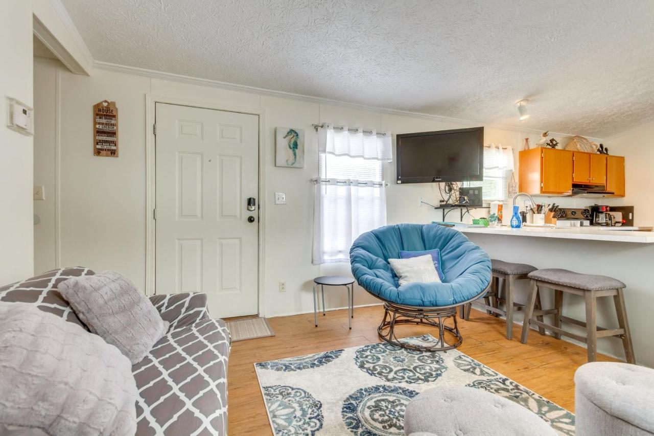 Bright Pensacola Home With Backyard - Pets Welcome! 外观 照片